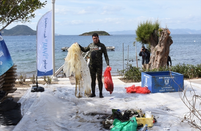 Bodrum'da deniz dibi ve kıyı temizliği